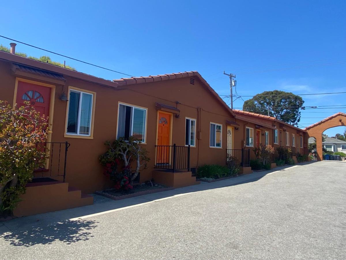 קפיטולה Sunny Cove Motel מראה חיצוני תמונה